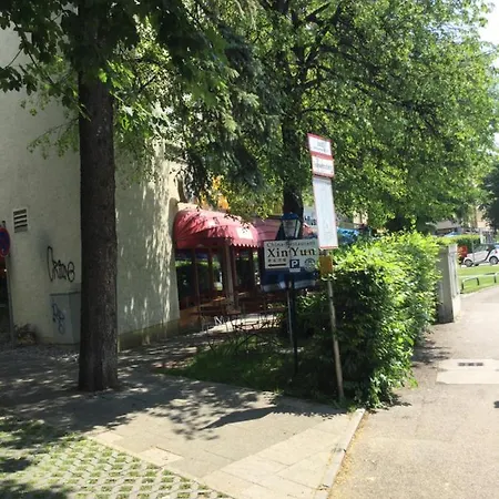 Apartment Modern Eingerichtete Mit 2 Balkonen *